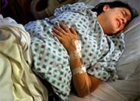 Анестезия во время родов вредит матери и ребенку