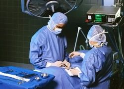 Хирурги научились делать операции через пупок