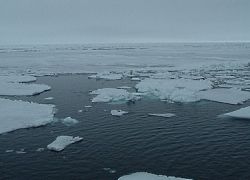 Таяние льдов Антарктиды, возможно, не столь опасно